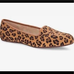 UGG leopard flat